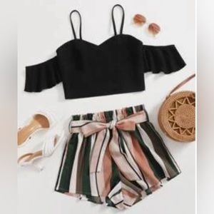 BRAND NEW cropped off the shoulder top and paperbag striped shorts set. Large.